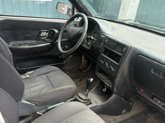 Білий Сеат Inca, об'ємом двигуна 1.4 л та пробігом 270 тис. км за 800 $, фото 3 на Automoto.ua