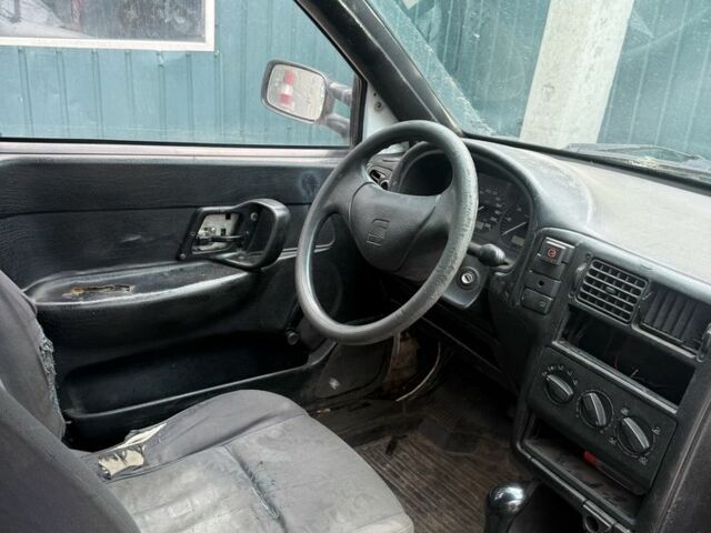 Білий Сеат Inca, об'ємом двигуна 1.4 л та пробігом 270 тис. км за 800 $, фото 2 на Automoto.ua