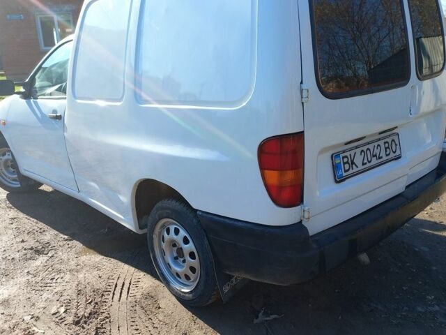 Белый Сеат Инка, объемом двигателя 1.9 л и пробегом 180 тыс. км за 2000 $, фото 3 на Automoto.ua