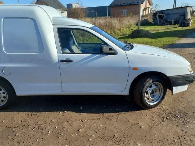 Белый Сеат Инка, объемом двигателя 1.9 л и пробегом 180 тыс. км за 2000 $, фото 5 на Automoto.ua