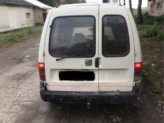 Белый Сеат Инка, объемом двигателя 1.9 л и пробегом 300 тыс. км за 1900 $, фото 3 на Automoto.ua