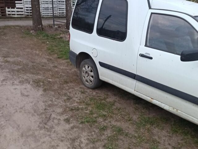 Білий Сеат Inca, об'ємом двигуна 1.4 л та пробігом 220 тис. км за 1500 $, фото 3 на Automoto.ua