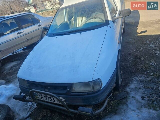 Білий Сеат Inca, об'ємом двигуна 1.8 л та пробігом 300 тис. км за 903 $, фото 2 на Automoto.ua