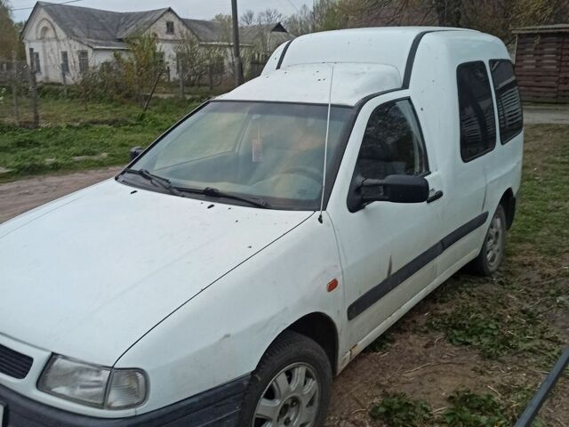 Білий Сеат Inca, об'ємом двигуна 1.4 л та пробігом 220 тис. км за 1500 $, фото 1 на Automoto.ua
