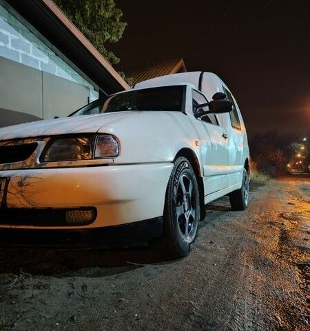 Білий Сеат Inca, об'ємом двигуна 1.9 л та пробігом 500 тис. км за 2100 $, фото 3 на Automoto.ua