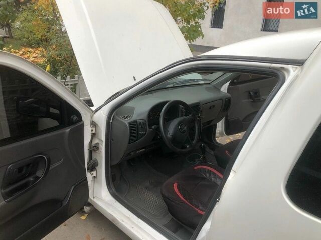 Білий Сеат Inca, об'ємом двигуна 1.9 л та пробігом 105 тис. км за 2799 $, фото 5 на Automoto.ua