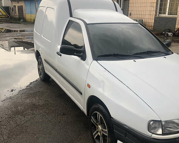 Белый Сеат Инка, объемом двигателя 1.99 л и пробегом 300 тыс. км за 2500 $, фото 1 на Automoto.ua