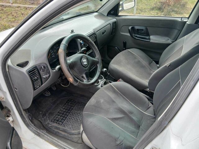 Белый Сеат Инка, объемом двигателя 1.9 л и пробегом 200 тыс. км за 2500 $, фото 6 на Automoto.ua