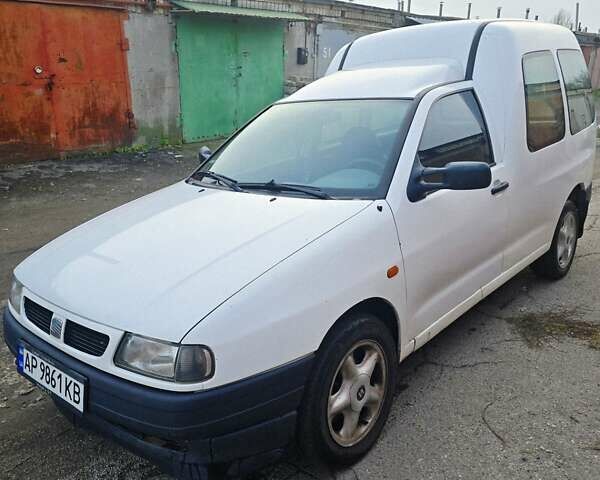 Белый Сеат Инка, объемом двигателя 1.9 л и пробегом 300 тыс. км за 1700 $, фото 4 на Automoto.ua