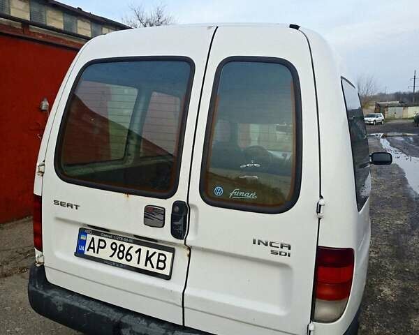 Белый Сеат Инка, объемом двигателя 1.9 л и пробегом 300 тыс. км за 1700 $, фото 2 на Automoto.ua