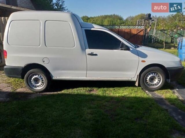 Белый Сеат Инка, объемом двигателя 1.4 л и пробегом 370 тыс. км за 2500 $, фото 1 на Automoto.ua