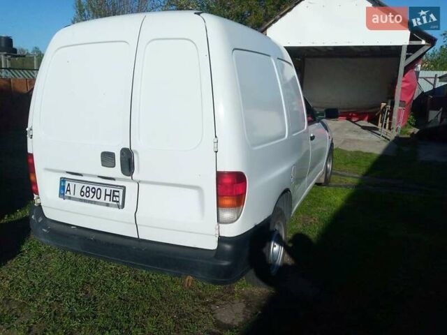 Белый Сеат Инка, объемом двигателя 1.4 л и пробегом 370 тыс. км за 2500 $, фото 2 на Automoto.ua