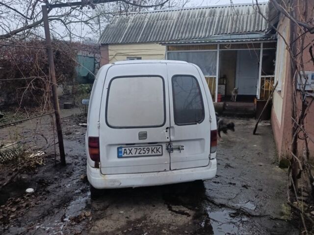 Белый Сеат Инка, объемом двигателя 1.4 л и пробегом 250 тыс. км за 912 $, фото 4 на Automoto.ua