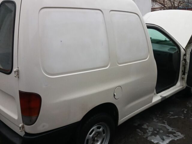 Белый Сеат Инка, объемом двигателя 2 л и пробегом 257 тыс. км за 2365 $, фото 5 на Automoto.ua