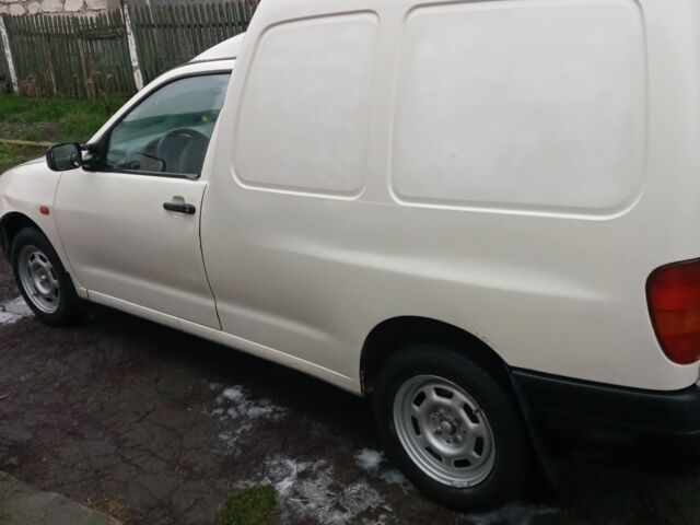 Белый Сеат Инка, объемом двигателя 2 л и пробегом 257 тыс. км за 2365 $, фото 2 на Automoto.ua