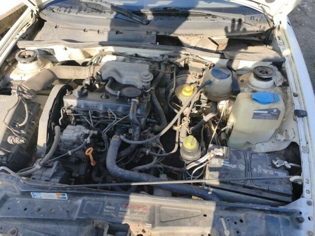 Белый Сеат Инка, объемом двигателя 1.9 л и пробегом 195 тыс. км за 1999 $, фото 5 на Automoto.ua