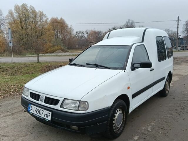 Белый Сеат Инка, объемом двигателя 1.4 л и пробегом 200 тыс. км за 1300 $, фото 5 на Automoto.ua