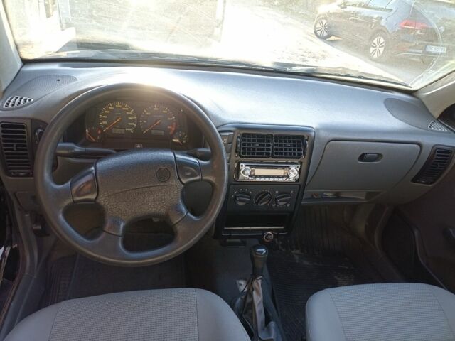 Черный Сеат Инка, объемом двигателя 1.4 л и пробегом 200 тыс. км за 1800 $, фото 4 на Automoto.ua