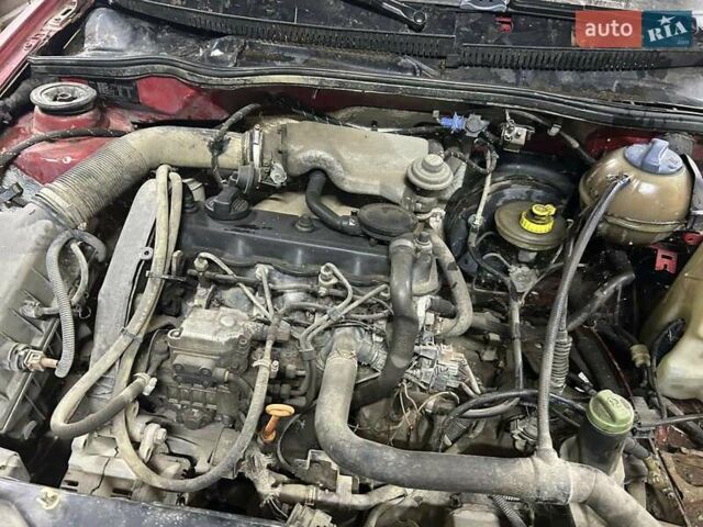 Червоний Сеат Inca, об'ємом двигуна 1.9 л та пробігом 345 тис. км за 799 $, фото 3 на Automoto.ua