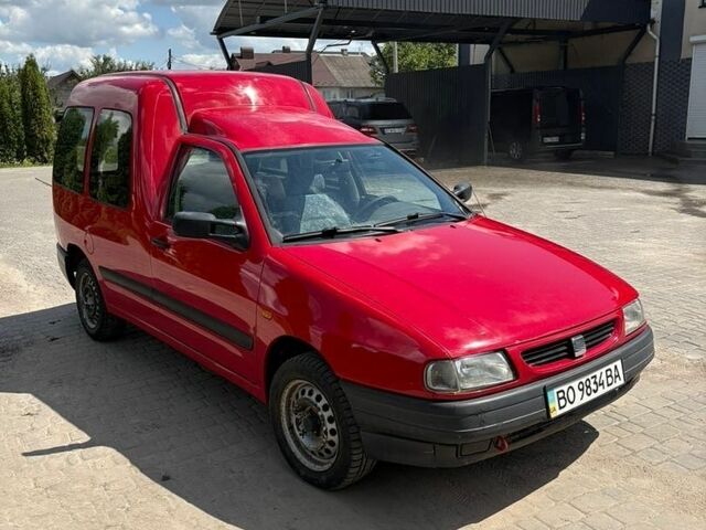 Червоний Сеат Inca, об'ємом двигуна 1.4 л та пробігом 175 тис. км за 1750 $, фото 1 на Automoto.ua