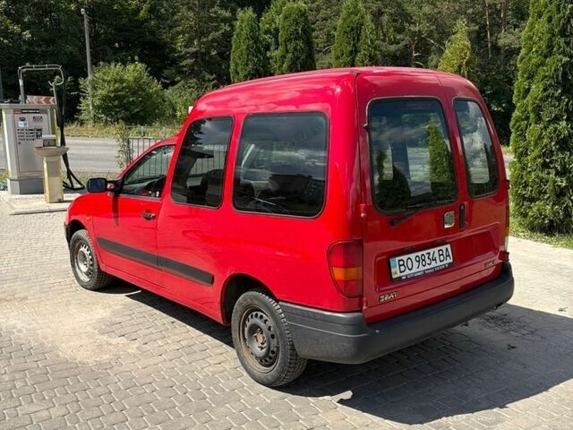 Червоний Сеат Inca, об'ємом двигуна 1.4 л та пробігом 175 тис. км за 1750 $, фото 4 на Automoto.ua