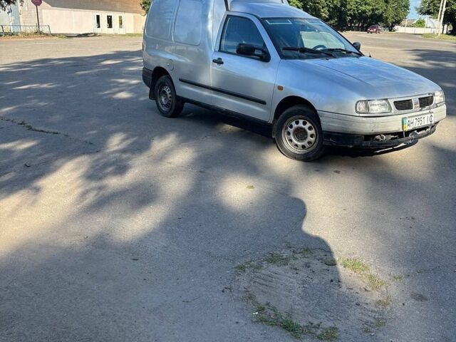 Сірий Сеат Inca, об'ємом двигуна 1.9 л та пробігом 294 тис. км за 1850 $, фото 4 на Automoto.ua