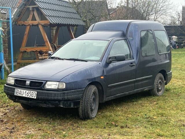 Синий Сеат Инка, объемом двигателя 1.9 л и пробегом 300 тыс. км за 699 $, фото 2 на Automoto.ua