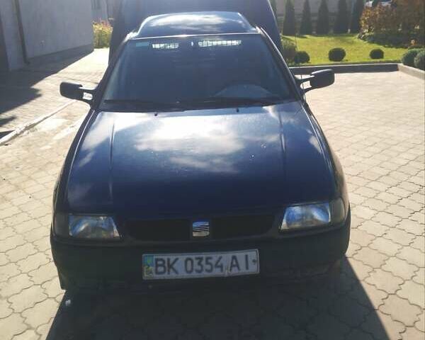 Сеат Инка 2002 в Ровно на Automoto.ua Синий Сеат Инка, объемом двигателя 1.9 л и пробегом 271 тыс. км за 1800 $, фото 1 на Automoto.ua