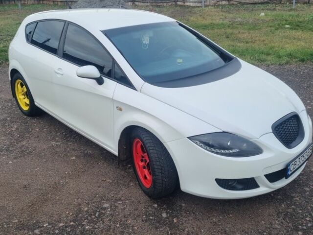 Білий Сеат Leon, об'ємом двигуна 2 л та пробігом 260 тис. км за 5500 $, фото 1 на Automoto.ua