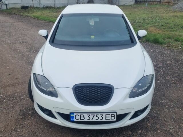 Білий Сеат Leon, об'ємом двигуна 2 л та пробігом 260 тис. км за 5500 $, фото 2 на Automoto.ua