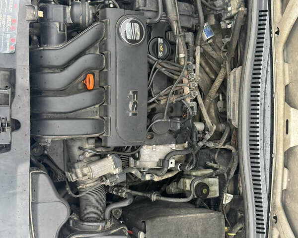 Білий Сеат Leon, об'ємом двигуна 2 л та пробігом 233 тис. км за 6500 $, фото 15 на Automoto.ua