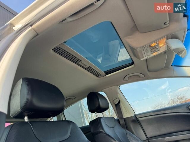 Белый Сеат Леон, объемом двигателя 1.98 л и пробегом 180 тыс. км за 4200 $, фото 7 на Automoto.ua