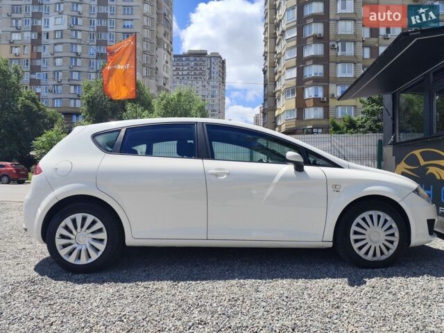 Белый Сеат Леон, объемом двигателя 1.98 л и пробегом 173 тыс. км за 5400 $, фото 3 на Automoto.ua