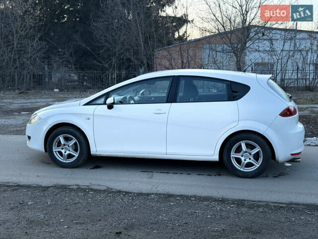Белый Сеат Леон, объемом двигателя 1.6 л и пробегом 239 тыс. км за 5800 $, фото 8 на Automoto.ua
