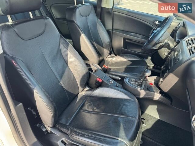 Белый Сеат Леон, объемом двигателя 1.98 л и пробегом 180 тыс. км за 4200 $, фото 6 на Automoto.ua