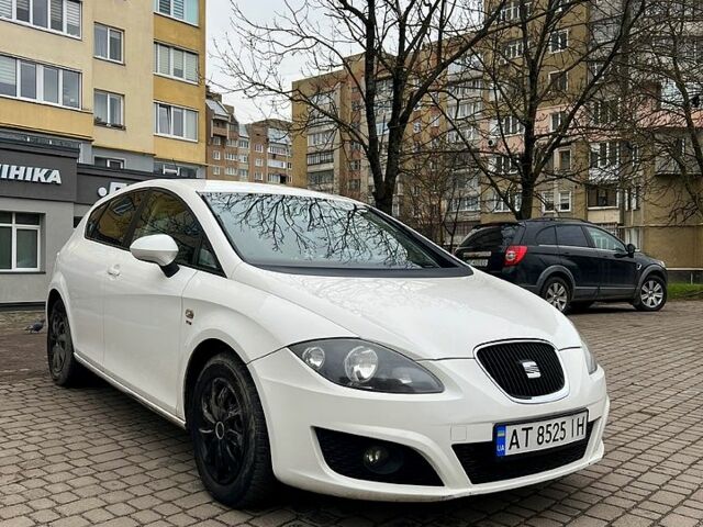 Білий Сеат Leon, об'ємом двигуна 1.4 л та пробігом 198 тис. км за 6400 $, фото 1 на Automoto.ua