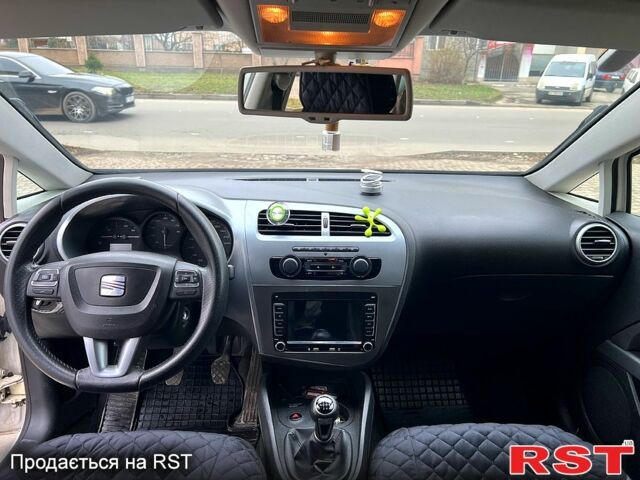 Білий Сеат Leon, об'ємом двигуна 1.4 л та пробігом 198 тис. км за 6400 $, фото 7 на Automoto.ua