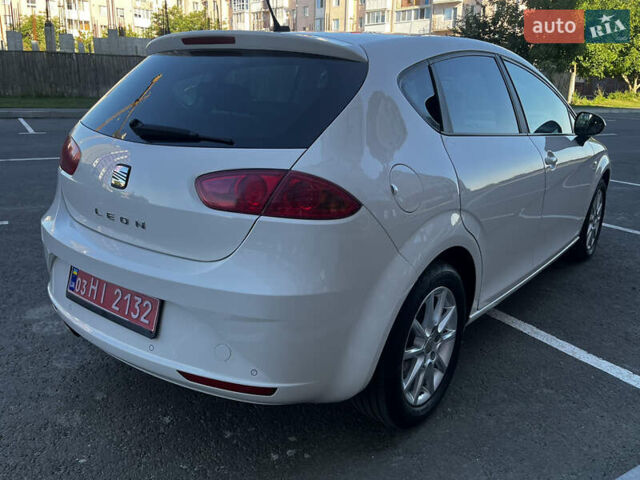 Белый Сеат Леон, объемом двигателя 1.8 л и пробегом 201 тыс. км за 8550 $, фото 20 на Automoto.ua
