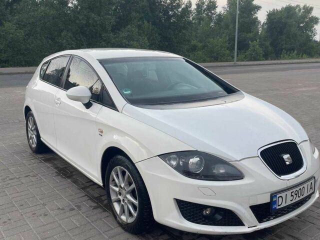 Белый Сеат Леон, объемом двигателя 1.4 л и пробегом 219 тыс. км за 5100 $, фото 1 на Automoto.ua
