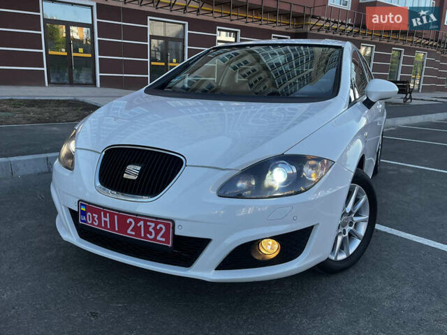 Белый Сеат Леон, объемом двигателя 1.8 л и пробегом 201 тыс. км за 8550 $, фото 30 на Automoto.ua