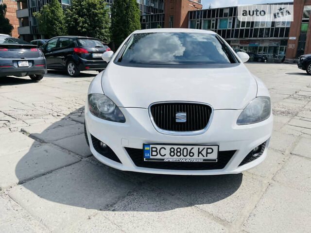 Білий Сеат Leon, об'ємом двигуна 1.2 л та пробігом 193 тис. км за 5900 $, фото 26 на Automoto.ua