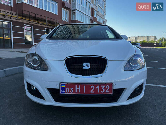 Белый Сеат Леон, объемом двигателя 1.8 л и пробегом 201 тыс. км за 8550 $, фото 5 на Automoto.ua