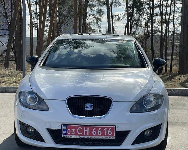 Білий Сеат Leon, об'ємом двигуна 1.8 л та пробігом 192 тис. км за 8400 $, фото 2 на Automoto.ua