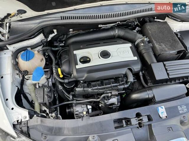 Білий Сеат Leon, об'ємом двигуна 1.8 л та пробігом 196 тис. км за 7999 $, фото 51 на Automoto.ua