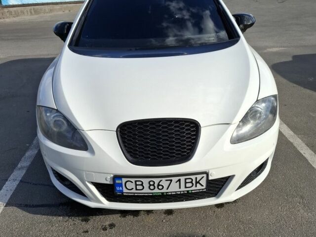 Білий Сеат Leon, об'ємом двигуна 1.4 л та пробігом 200 тис. км за 5500 $, фото 4 на Automoto.ua