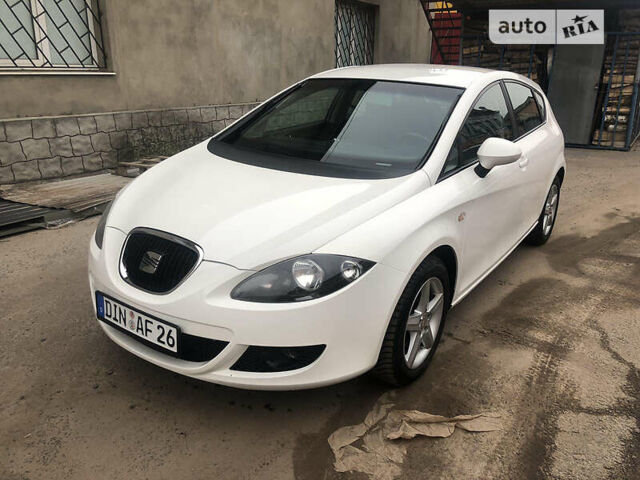 Білий Сеат Leon, об'ємом двигуна 1.6 л та пробігом 204 тис. км за 5750 $, фото 11 на Automoto.ua