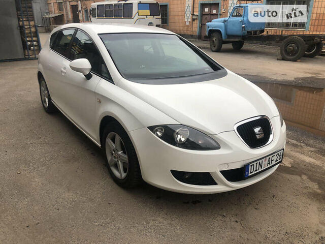 Білий Сеат Leon, об'ємом двигуна 1.6 л та пробігом 204 тис. км за 5750 $, фото 10 на Automoto.ua