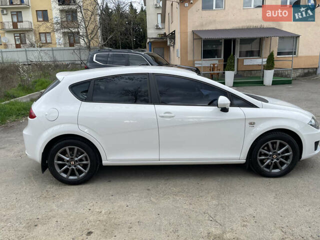 Белый Сеат Леон, объемом двигателя 1.4 л и пробегом 176 тыс. км за 6700 $, фото 2 на Automoto.ua