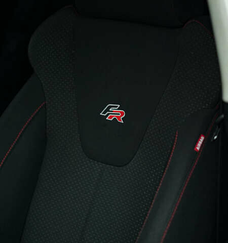 Білий Сеат Leon, об'ємом двигуна 2 л та пробігом 257 тис. км за 9900 $, фото 29 на Automoto.ua