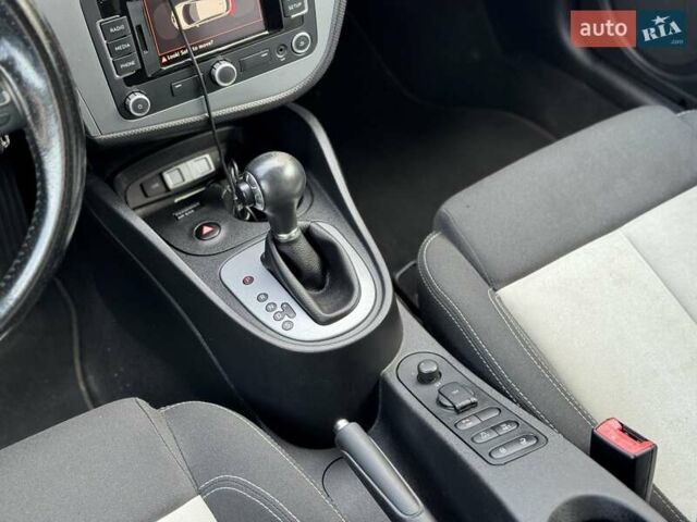 Білий Сеат Leon, об'ємом двигуна 1.8 л та пробігом 196 тис. км за 7999 $, фото 32 на Automoto.ua